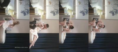 我的女秘书不仅泡咖啡一流，风骚更胜一筹