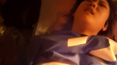 Al矢吹奈子 一边和男友电话一边被操